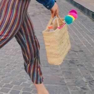 Straw woven purse